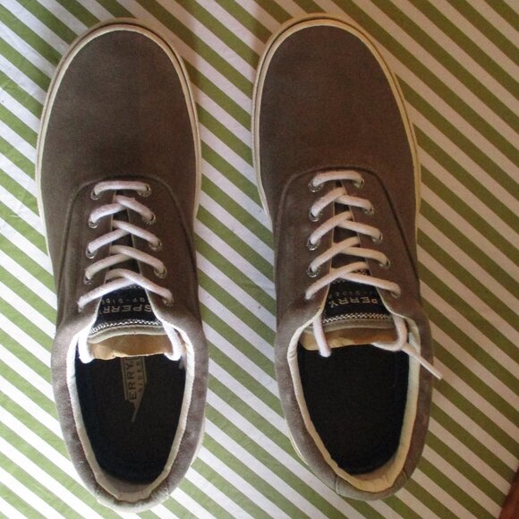 Sperry Top Sider Sneakers - Picture 2 of 16